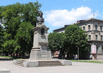 У Дніпрі пропонують перейменувати проспект Пушкіна на честь Бориса Джонсона 