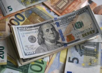 Нацбанк України скасував обмеження курсу продажу валюти