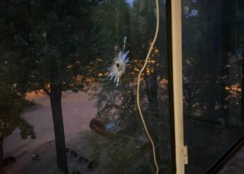 У Дніпрі за стрілянину біля будинку затримали 32-річного містянина (ФОТО)