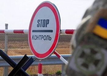 Кабмін змінив правила перетину кордону для військовозобов’язаних чоловіків: хто зможе виїхати