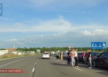 Які водії та на який період можуть перетинати кордон : уряд дав роз’яснення