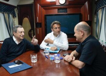 «Укрзалізниця» показала прибуття трійки світових лідерів у своєму знаменитому дипломатичному потязі (ФОТО)