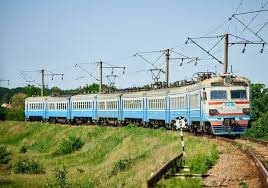 «Укрзалізниця» призначає нові приміські потяги з Дніпра та назад