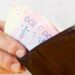 Переселенці, які прибувають до Дніпра поїздом, можуть отримати грошову допомогу на вокзалі   