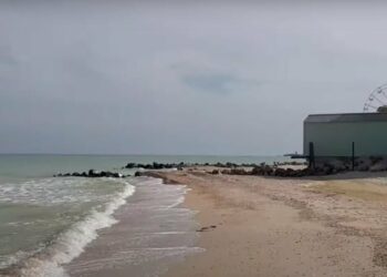Навіть море змінилось: у Мережі показали Кирилівку, яку ми навіть не уявляли