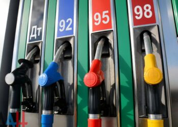 Тільки 95-й та дизельне пальне: де у Дніпрі можна заправитися