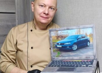 Кондитер з Дніпра виготовив оригінальний солодкий ноутбук (ФОТО)