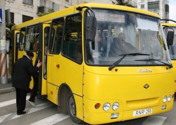 У Зеленодольській громаді організували автобуси для евакуації мешканців до Кривого Рогу