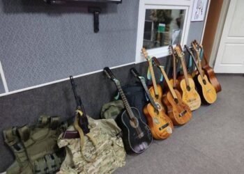Діти Дніпра передали ЗСУ свої музичні інструменти 