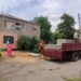 В Апостоловому вже ремонтують пошкоджене рашистами житло 