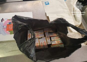 У Дніпрі чоловік поцупив у супермаркеті 13 пачок масла 