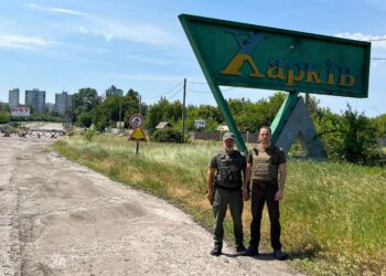 Мер Кам’янського відвідав наших земляків «на крайній точці» під Харковом (ФОТО)