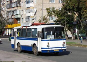 У Нікополі через проблеми з пальним можливі зміни у розкладі руху міських автобусів