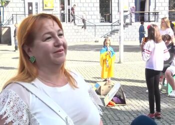 6-ти річна флейтистка Соломія Реут – знову зіграла на Європейській площі