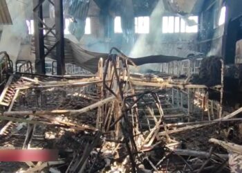 Російські війська атакували колонію, де перебували полонені «азовці», та звинуватили у обстрілі ЗСУ (МОТОРОШНІ КАДРИ)