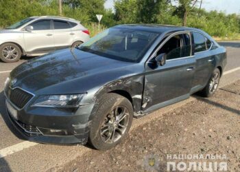 На Дніпропетровщині автівка “влетіла” у пішоходів: загинула 10-річна дівчинка