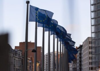 ЄС скасував мито і ПДВ на імпорт гуманітарної допомоги для українців