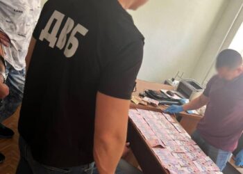 У Кривому Розі зберігач каннабісу намагався «вирішити питання» підкупом