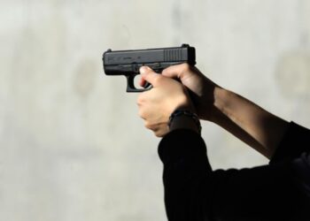 Зброя буде доступна всім: українцям дозволять вільно купувати пістолети