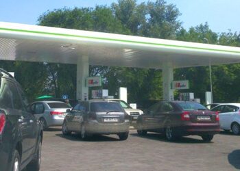 Де в Дніпрі є бензин і реально заправитися