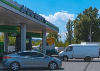 Де в Дніпрі є бензин і реально заправитися