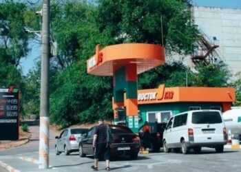 Де у Дніпрі є бензин та реально заправитися