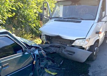 У Дніпрі підліток сів за кермо та спричинив ДТП: є постраждалі