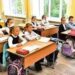 Дніпряни просять заборонити примусове очне навчання для своїх дітей