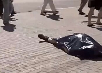 У Дніпрі на вокзальній площі померла людина