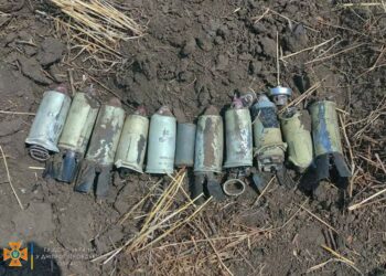 Сучасні боєприпаси та застаріла мінометна міна: за добу рятувальники знищили в області 18 вибухонебезпечних предметів