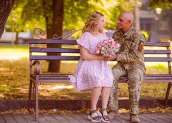 Криворізький тероборонець по-військовому одружився із своєю коханою (РОМАНТИЧНІ ФОТО)