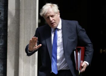 Зробити Бориса Джонсона громадянином України та її прем’єр-міністром: зареєстровано відповідні петиції до президента 