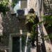У Новомосковську рятувальники визволили 2-річну дитину, яка опинилася заблокованою у квартирі