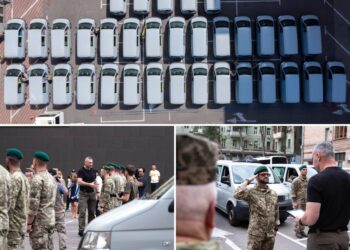Віталій Кличко передав Державній прикордонній службі України 35 мікроавтобусів