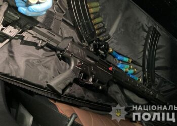 У Дніпрі затримали озброєну банду, що напала на містянина