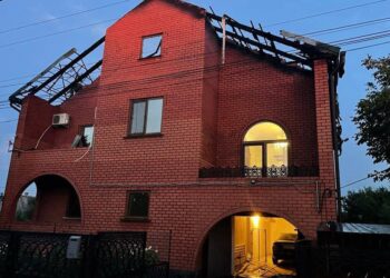 Вночі ворог ударив по Нікопольському та Криворізькому районах