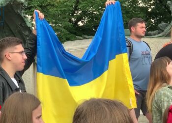 Моє серце сталь! Моя кров Азов! Акцiя на підтримку захисників Маріуполя у Празі