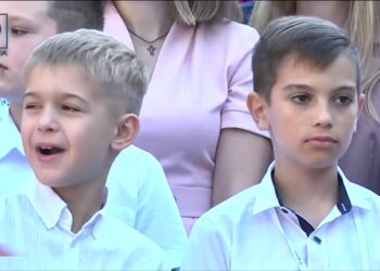 З першого вересня діти повернуться у школу