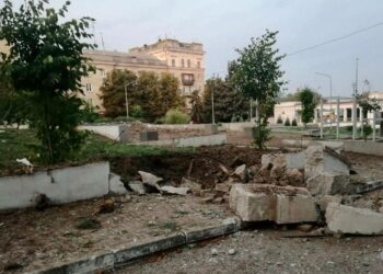 “Б‘ють по містах, підло ховаючись на ЗАЕС”: Андрій Єрмак прокоментував атаку російських військ на Нікопольський район