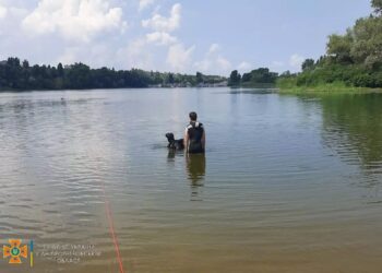 14-річний хлопець врятував дівчину, а сам потонув: нові подробиці трагедії на воді у Кам’янському