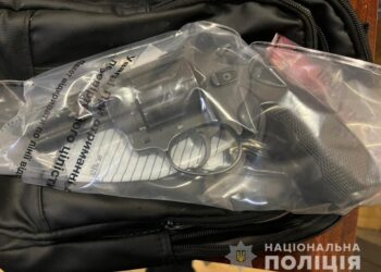 На Дніпропетровщині господар собаки «розстріляв» перехожого за зауваження щодо вигулу тварини