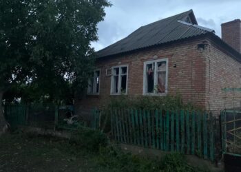 Євген Євтушенко показав наслідки ворожого обстрілу Нікопольського району (ФОТО)