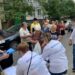 Волонтёры #ФондВилкулаУраинскаяперспектива совместно #ФондКрилаБратерства продолжают развозить продукты нуждающимся в отдаленные районы Днепра