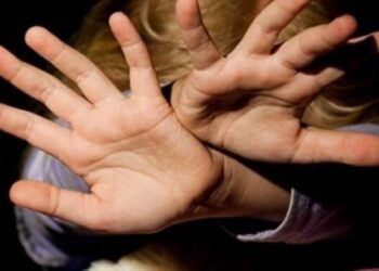 На Дніпропетровщині засуджено батьків, які знімали порно зі своєю 3-річною донькою
