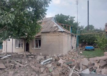 В село Великомихайлівка прилетіло чотири ракети: уточнення щодо обстрілів Синельниківського району