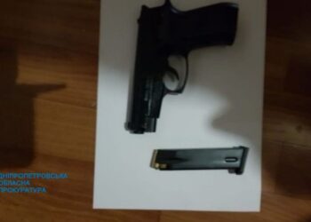 За розбійний напад на містянина у Кривому Розі затримали організоване злочинне угруповання 
