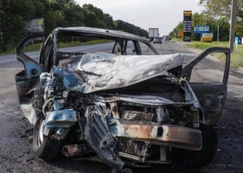 У Дніпрі на Запорізькому шосе Dacia врізалась у Hyundai та загорілася 