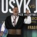 Усик піднесено заспівав “Ой, у лузі червона калина” після битви поглядів із Джошуа (ЯСКРАВЕ ВІДЕО)