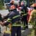 На Дніпропетровщині Honda вилетіла в кювет: водія вирізали з понівеченої автівки (ВІДЕО)