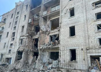 Окупанти обстріляли ракетами будинки у Вознесенську: четверо поранених дітей у важкому стані